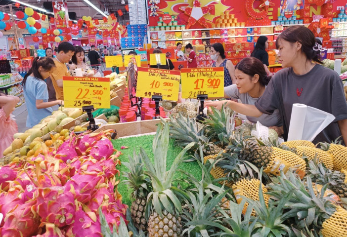 Lào Cai chỉ đạo tăng cường cung ứng hàng hóa thiết yếu phục vụ Nhân dân