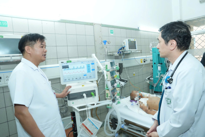 Hội chẩn tìm ra phương pháp điều trị hiệu quả nhất cứu bé gái 11 tuổi là nạn nhân trong vụ lũ quét thôn Làng Nủ