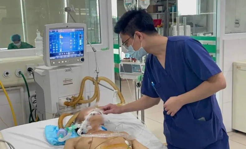 Tự ý đắp lá tại nhà, người đàn ông bị biến chứng nghiêm trọng của hội chứng Fournier