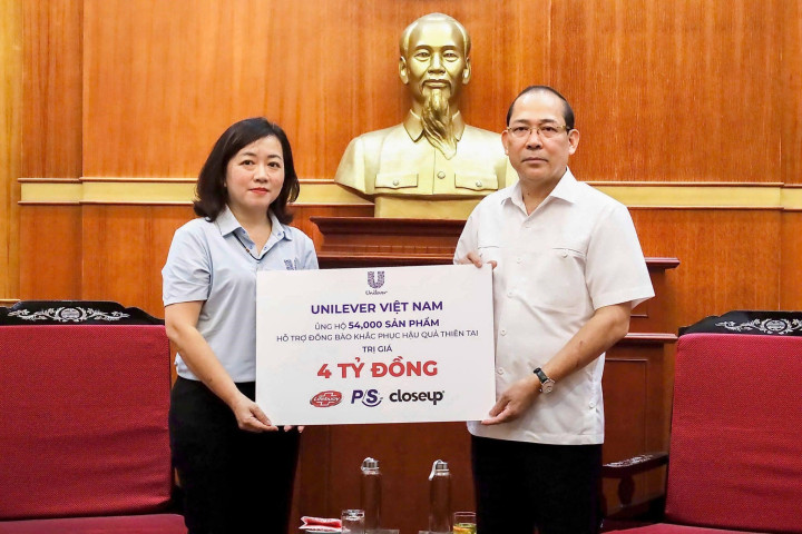 Unilever đồng hành cùng người dân miền Bắc khắc phục hậu quả cơn bão số 3 thông qua gói hỗ trợ trị giá hơn 8 tỷ đồng