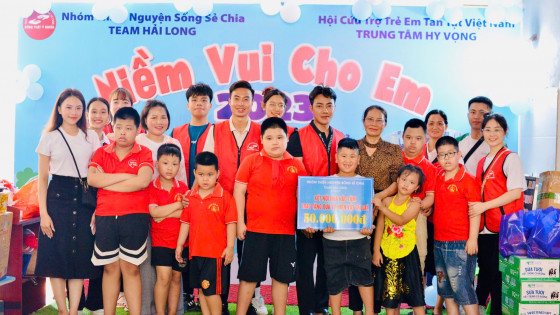 Chàng trai dược sĩ tích cực tham gia các hoạt động thiện nguyện vì cộng đồng