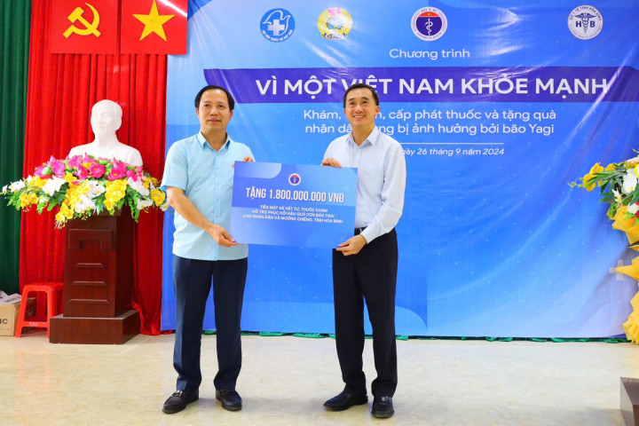 Chương trình Khám bệnh, phát thuốc miễn phí và tặng quà cho người dân tỉnh Hòa Bình – "Vì một Việt Nam khỏe mạnh"