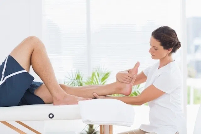 13 lựa chọn điều trị viêm cân gan chân