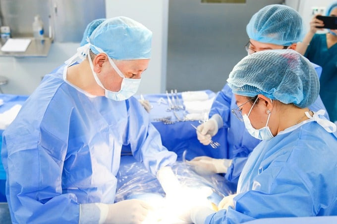 TP. Hồ Chí Minh: Em bé thứ 4 chào đời khỏe mạnh sau khi được thông tim can thiệp bào thai