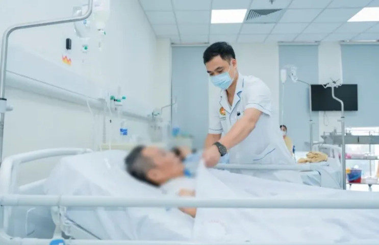 Hà Nội: Sốc điện 12 lần, đặt stent động mạch vành kịp thời cứu sống người bệnh nhồi máu cơ tim cấp biến chứng ngừng tim