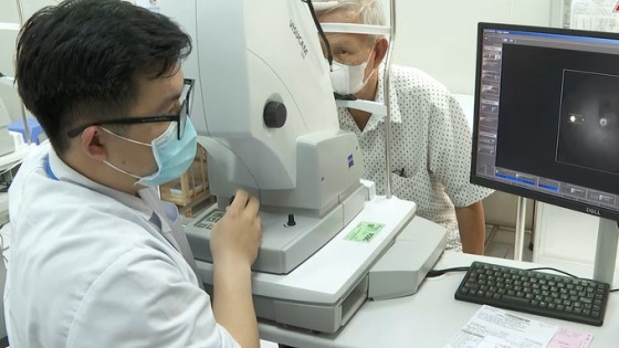 Bệnh viện Mắt TP. Hồ Chí Minh tầm soát miễn phí bệnh glôcôm cho người dân bằng phần mềm EyeDr