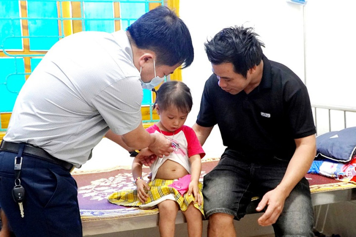 Hà Tĩnh: Tăng cường giám sát các ca mắc sởi tại Hương Khê