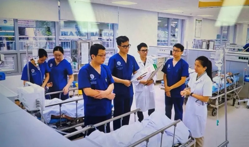 Hà Nội: Cấp cứu 6 người bị sốc nhiệt sau khi tham gia giải chạy marathon