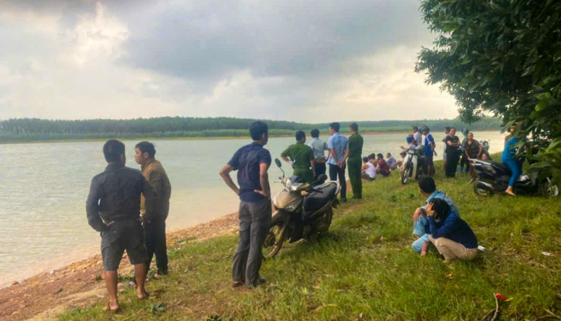 Quảng Trị: Tìm thấy thi thể học sinh bị đuối nước tại hồ Hà Thượng