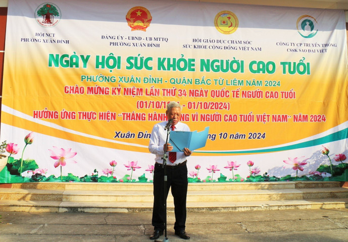 Chủ tịch Hội Người cao tuổi phường Xuân Đỉnh xây dựng mạnh phong trào tự chăm sóc sức khoẻ cho người cao tuổi
