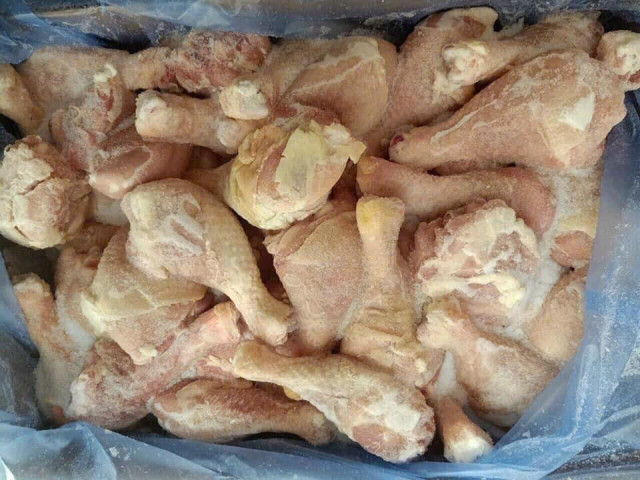 Đắk Nông: Phát hiện, tạm giữ 300 kg đùi gà đông lạnh không rõ nguồn gốc, xuất xứ
