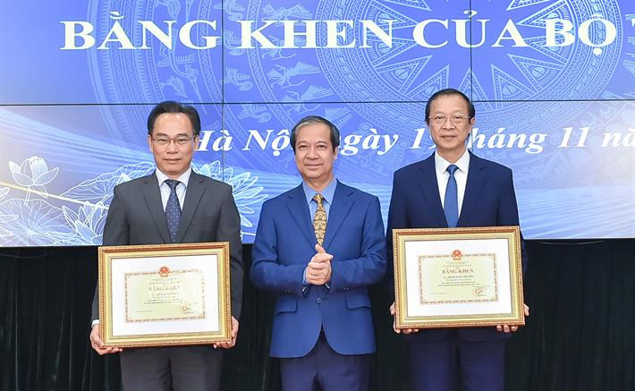 Bộ Giáo dục và Đào tạo kỷ niệm 42 năm ngày Nhà giáo Việt Nam (20/11/1982 - 20/11/2024)