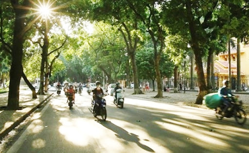 Dự báo thời tiết ngày 22/11: Bắc Bộ nắng hanh, miền Trung mưa lớn