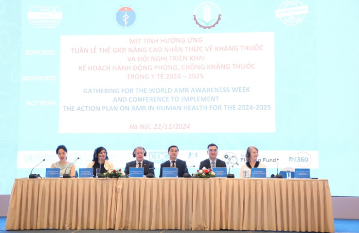 Lễ mít tinh Tuần lễ Thế giới nâng cao nhận thức về kháng thuốc