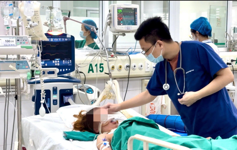 Cấp cứu và điều trị cho người phụ nữ mắc sốt mò ở vùng nhạy cảm
