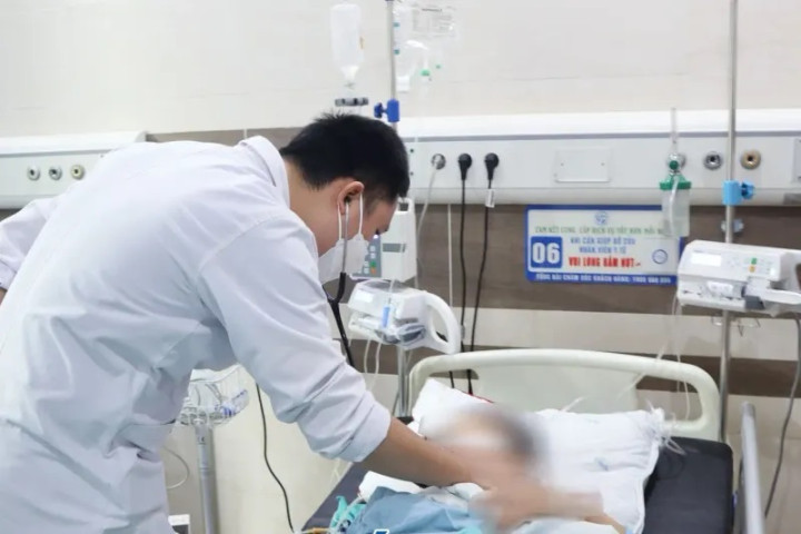 Phú Thọ: Nhiều người bệnh bị viêm tụy cấp sau khi uống rượu
