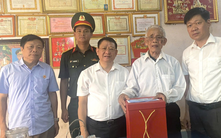 Hà Nội chi hơn 567 tỷ đồng tặng quà tới các đối tượng chính sách, người có công nhân dịp Tết Nguyên đán Ất Tỵ