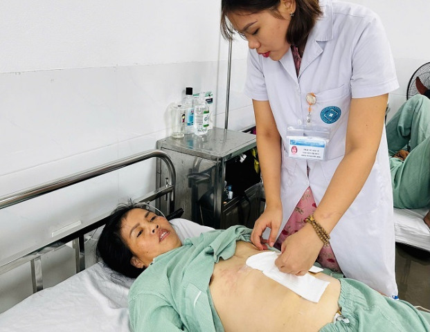 Hà Nội cứu sống bệnh nhân bị tai nạn giao thông nguy kịch sốc đa chấn thương nhiều bệnh nền phức tạp