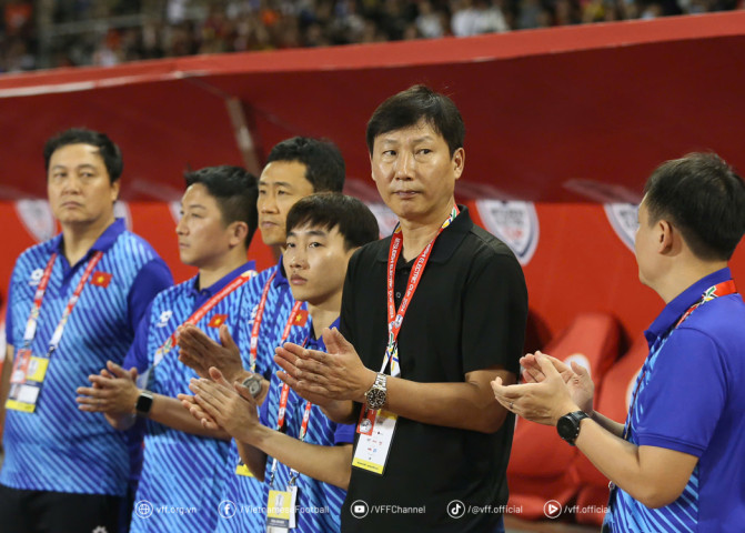 HLV trưởng Kim Sang Sik: Đánh giá 1 điểm quý giá giành được ở những phút cuối đối với đội tuyển Việt Nam