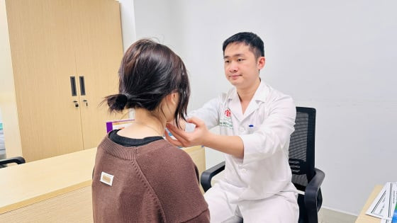 Hà Nội: Điều trị cho cô gái bị biến dạng mũi, thủng mũi do căng chỉ nâng mũi thực hiện tại cơ sở làm đẹp gần nhà
