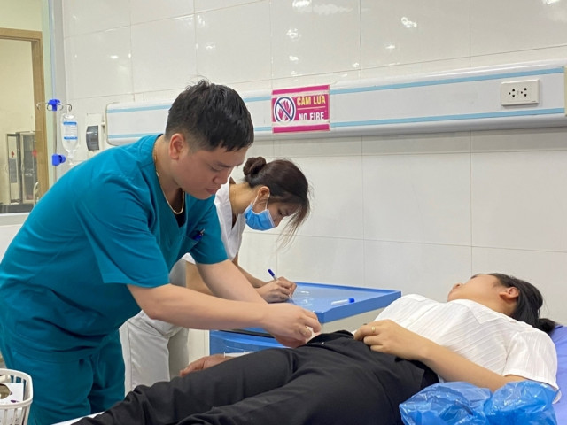 Hà Nội: Khẩn trương, phối hợp, làm rõ nguyên nhân sự cố an toàn thực phẩm tại Phúc Đồng, quận Long Biên