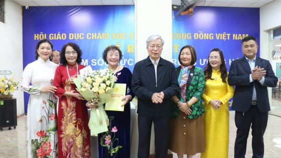 Lễ ra mắt Ban chăm sóc sức khỏe Trung ương Hội Giáo dục chăm sóc sức khỏe cộng đồng Việt Nam