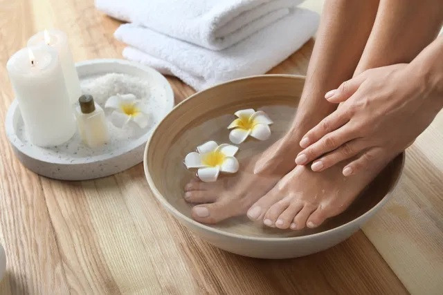 5 lợi ích của việc ngâm chân