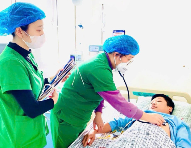 Phú Thọ: Cấp cứu thành công cho 1 nam bệnh nhân bị đợt cấp viêm tụy mạn do uống rượu
