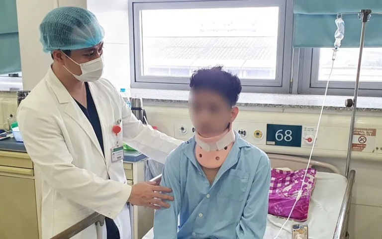 Điều trị thành công ca gãy cột sống cổ phức tạp bằng phương pháp phẫu thuật nội soi