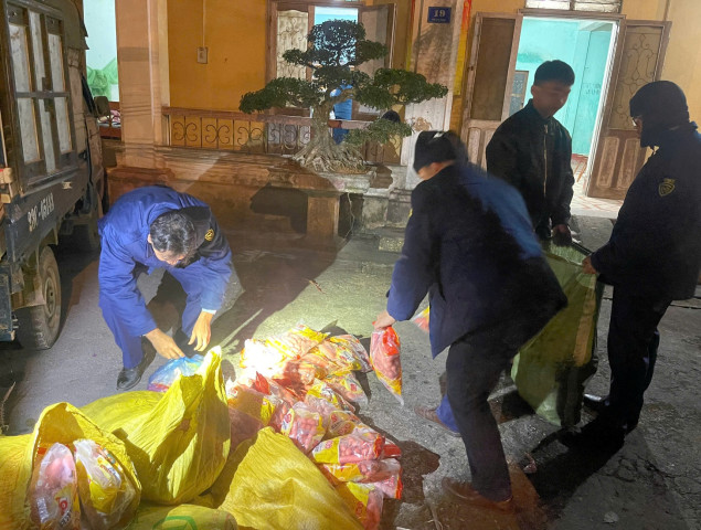 Hà Giang tạm giữ 225 kg xúc xích có dấu hiệu nhập lậu