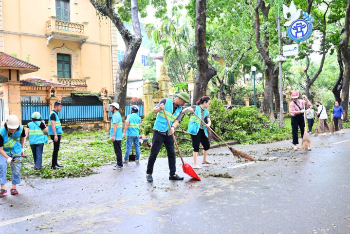 Hà Nội tăng cường tham mưu, đề xuất các giải pháp để thực hiện tốt công tác vệ sinh môi trường
