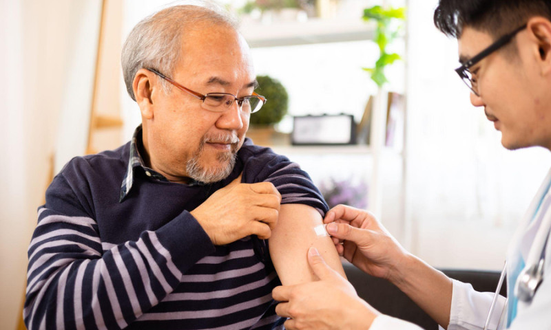 Biến chứng nguy hiểm cúm với Người cao tuổi có bệnh lý nền