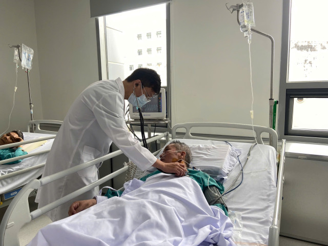Nhiều người mắc cúm bị diễn biến nặng, thậm chí nguy kịch