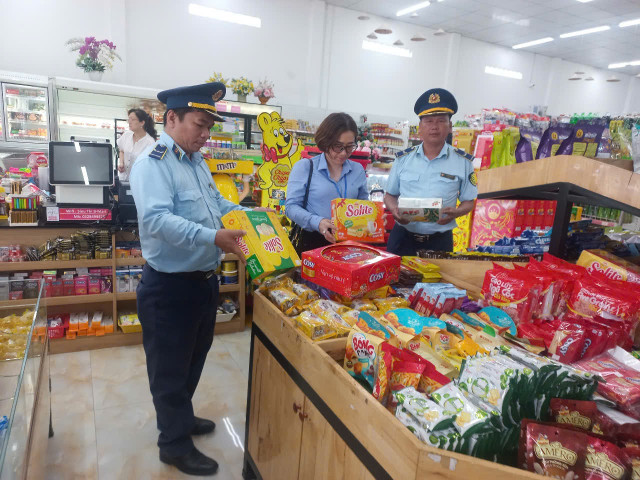 Tiền Giang: Thu phạt hơn 1,1 tỷ đồng trong đợt cao điểm kiểm tra thị trường Tết Nguyên đán Ất Tỵ 2025