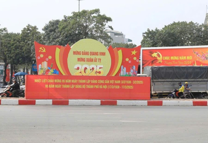 Công an Hà Nội thi đua chào mừng kỷ niệm 95 năm Ngày Thành lập Đảng bộ thành phố Hà Nội