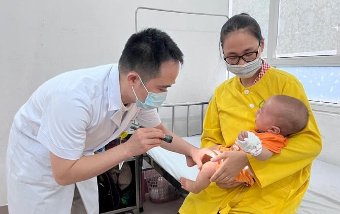 Hà Nội: Các quận, huyện tăng cường công tác giám sát, phát hiện sớm trường hợp mắc tay chân miệng