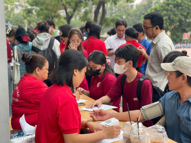Chương trình hiến máu tình nguyện “Trao sự sống - Nhận về yêu thương”