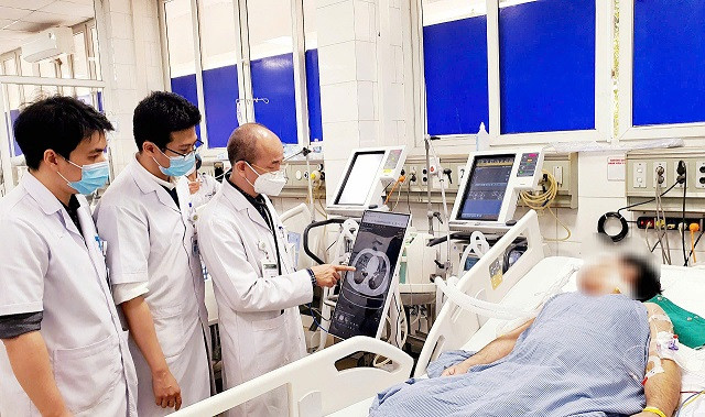 Hà Nội: Liên tiếp điều trị cho nhiều ca mắc sởi có biến chứng