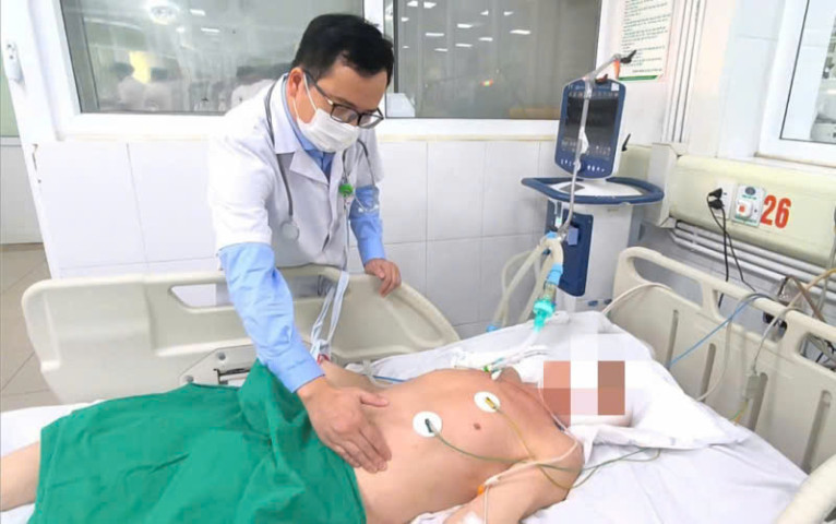 Hà Nội: Bệnh nhân 72 tuổi nguy kịch do nhiễm giun lươn lan toả