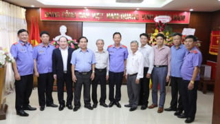 Hồi ức ba mươi tháng Tư!