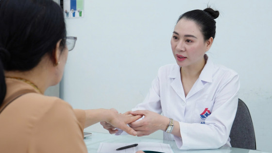 Tiêm huyết tương giàu tiểu cầu (PRP) trong điều trị thoái hóa khớp tại Bệnh viện An Việt