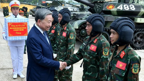 Tổng Bí thư Tô Lâm thăm và làm việc với Binh chủng Tăng thiết giáp, Bộ Quốc phòng