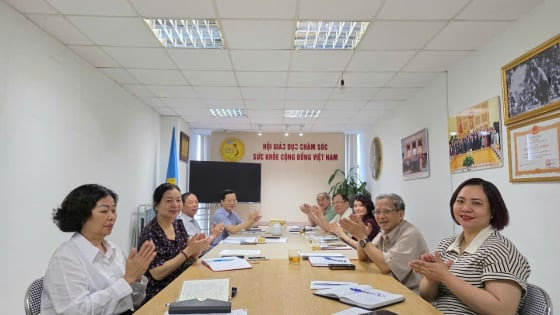 Hội Giáo Dục Chăm Sóc Sức Khỏe Cộng Đồng họp Ban tổ chức thi đua khen thưởng nhân dịp kỷ niệm 135 năm ngày sinh Chủ tịch Hồ Chí Minh
