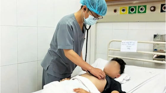 TP Hồ Chí Minh: Cấp cứu bé trai 13 tuổi nguy kịch do viêm màng não mô cầu