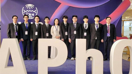 8/8 học sinh Việt Nam đều đạt giải Kỳ thi Olympic Vật lý châu Á (APhO) năm 2025