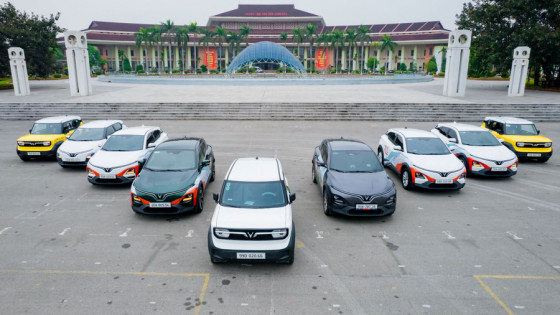 Chuỗi sự kiện “Phủ Xanh, Sống Chất”: Chủ xe xăng đổi sang xe điện sau 30 phút cầm lái VF 6