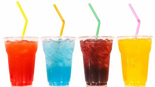Uống nước ngọt mỗi ngày: Tiềm ẩn nhiều tác hại khôn lường