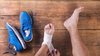 Phòng tránh chấn thương khi tập thể thao: Những sai lầm phổ biến