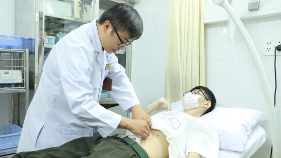 TP. Hồ Chí Minh: Nam sinh 19 tuổi sụt 12kg, hẹp môn vị vì nghiện game và thức khuya