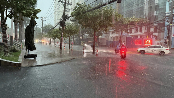 Dự báo thời tiết ngày 12/6: Nhiều nơi trên cả nước mưa dông, Trung Trung Bộ mưa lớn đến 13/6